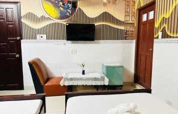 KHÁCH SẠN TRANG THƯ 